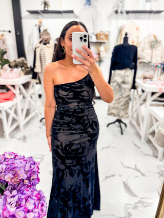 What to Wear To a Office Holiday Party
