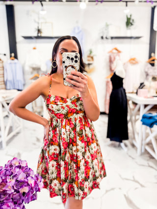 What to Wear to a Baby Shower 