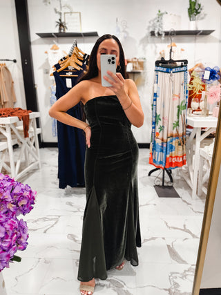 Something Different Maxi Dress (Dark Moss)