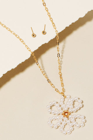 Pearl Girl Flower Set