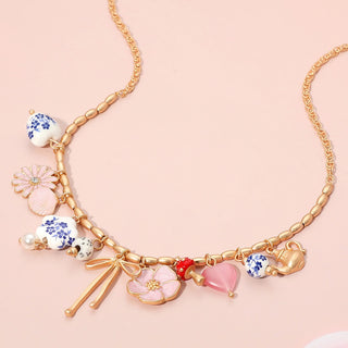 Dorothy Charm Necklace (Matte Gold)