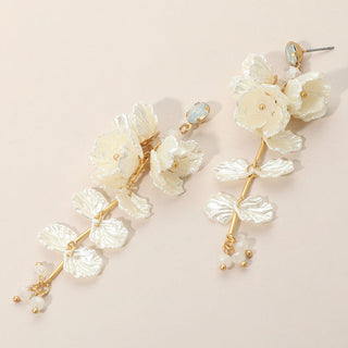 Casey Floral Drop Earrings (White)