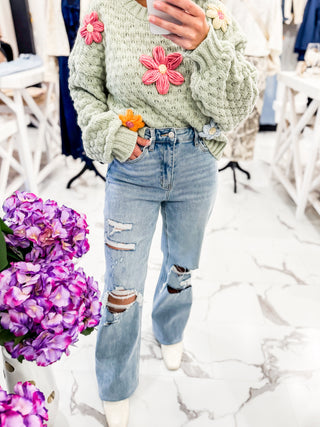 Weekend Escape Distressed Jeans (Light Wash)