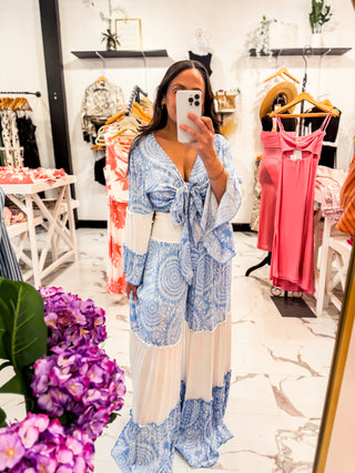 Blue and White Bohemian Outfit Ideas 