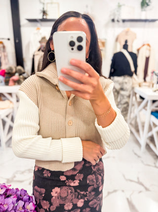 Sweater and Mini Skirt Outfit Ideas