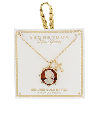 Stella Cameo Pendant Necklace