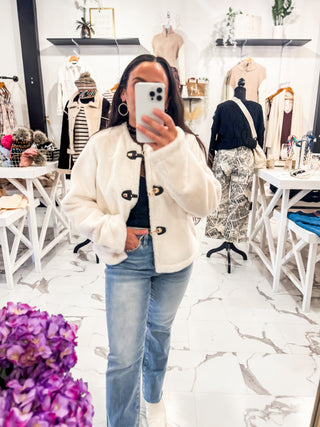 How to Style a Fur Jacket Casually 