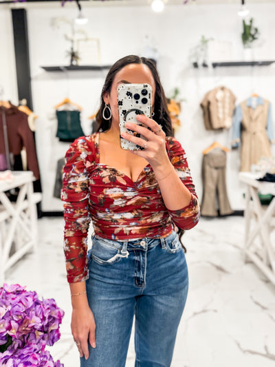 Sweetheart Neckline Floral Print Ruched Top in Burgundy