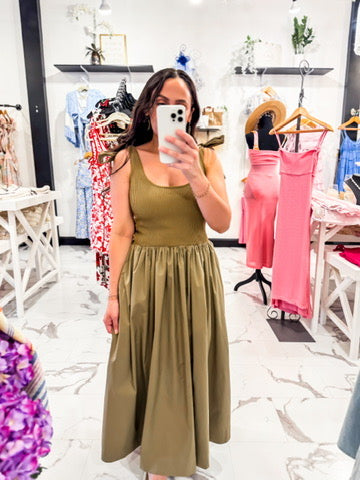 Drop Waist Green Ribbed Pockets Midi Dress