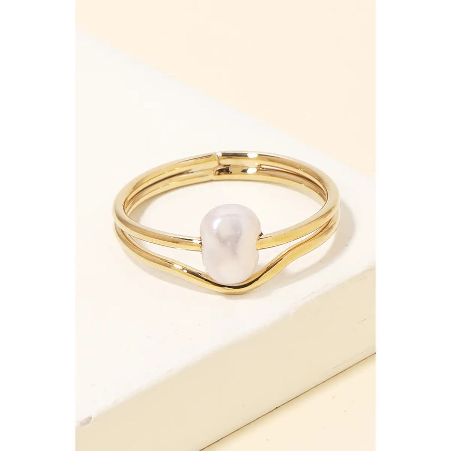 Ophelia Pearl Charm Ring (Gold
