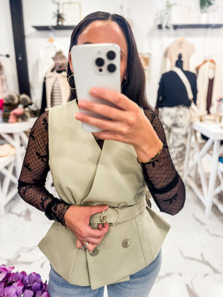How to Layer a Mesh Top