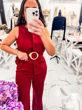 Red Monochromatic Holiday Outfit 