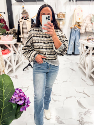 Winter in Paris Printed Sweater (Light Grey)