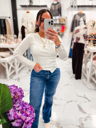 Understated Icon Button Split Top (Ivory)