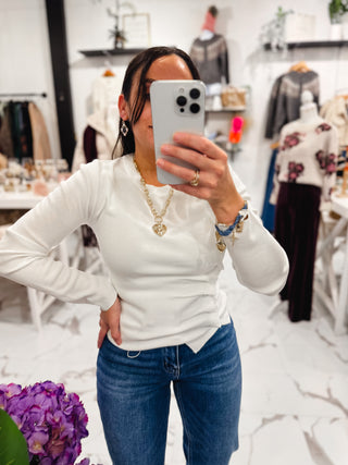 Understated Icon Button Split Top (Ivory)