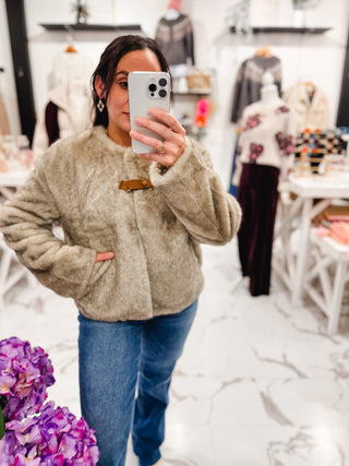 All Day Cozy Faux Fur Jacket (Light Taupe)