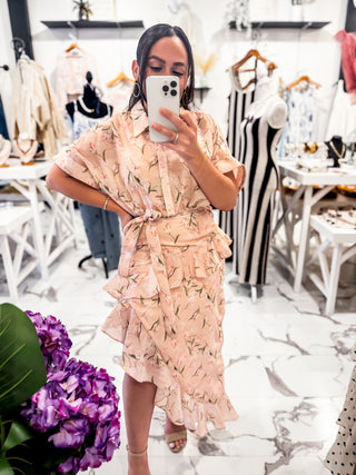 My Plus One Floral Button Dress (Peach)
