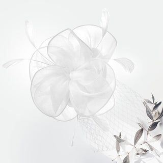 Triple Crown Fascinator (White)